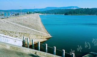 瓦屋山水库 瓦屋山水库