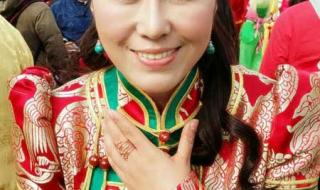 乌兰托娅照片 乌兰托娅照片